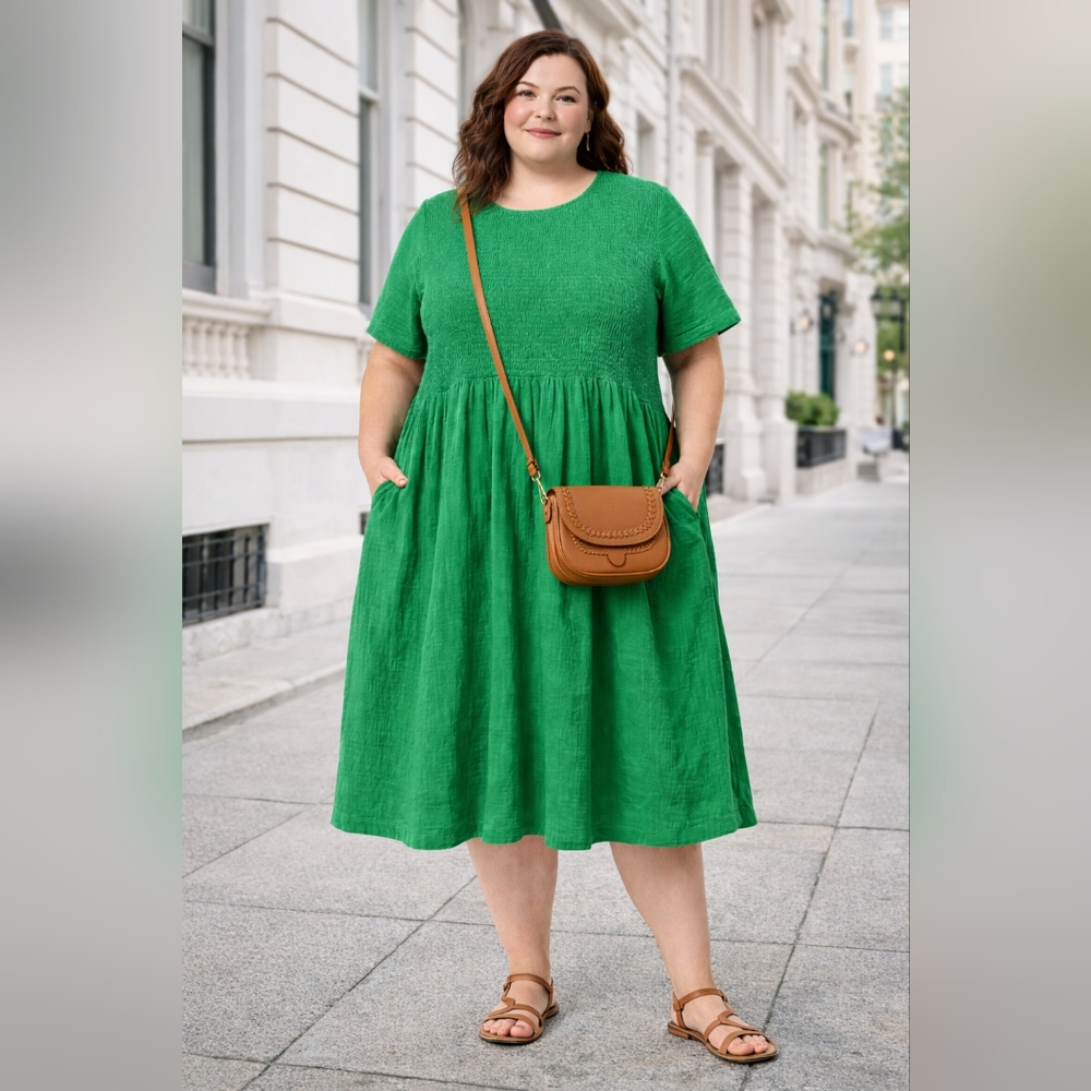 Women’s Midi Dress in Green - Plus Size
